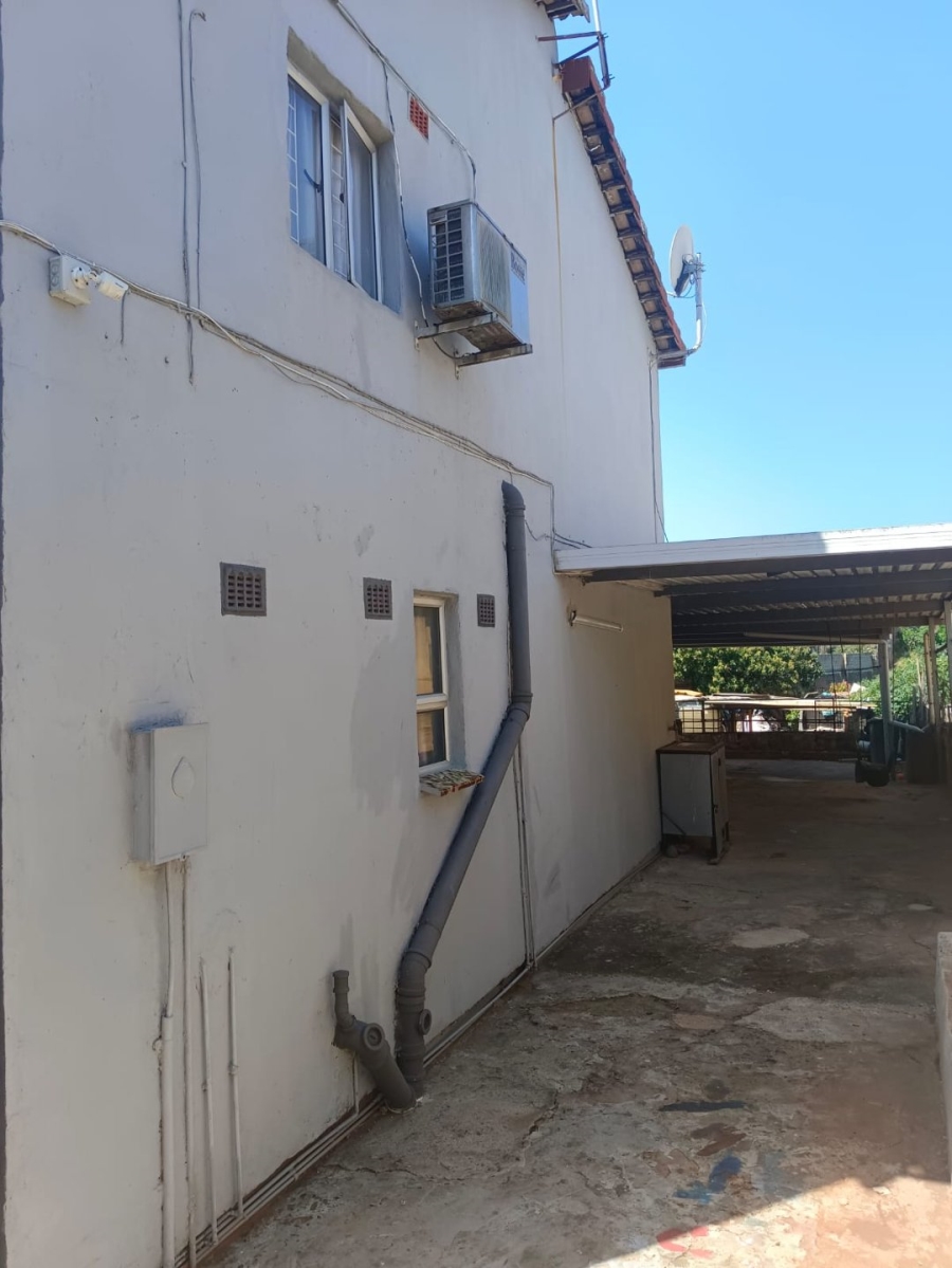 3 Bedroom Property for Sale in Lotus Park KwaZulu-Natal