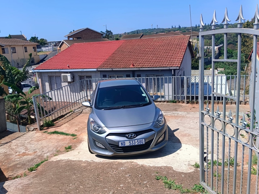 3 Bedroom Property for Sale in Lotus Park KwaZulu-Natal