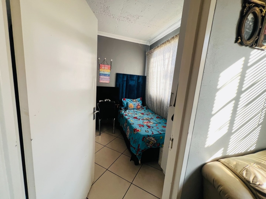 2 Bedroom Property for Sale in Madadeni J KwaZulu-Natal