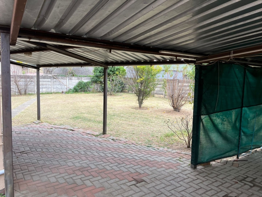 4 Bedroom Property for Sale in Barry Hertzog Park KwaZulu-Natal