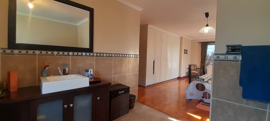 4 Bedroom Property for Sale in Cowies Hill Park KwaZulu-Natal
