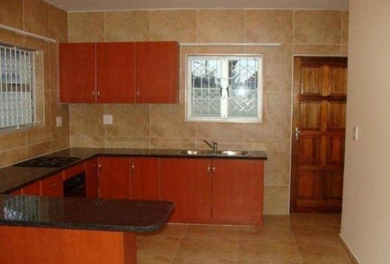 8 Bedroom Property for Sale in Bulwer KwaZulu-Natal