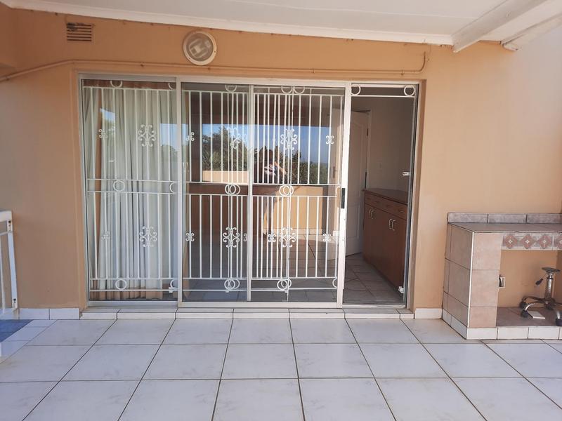 7 Bedroom Property for Sale in Glenmore KwaZulu-Natal