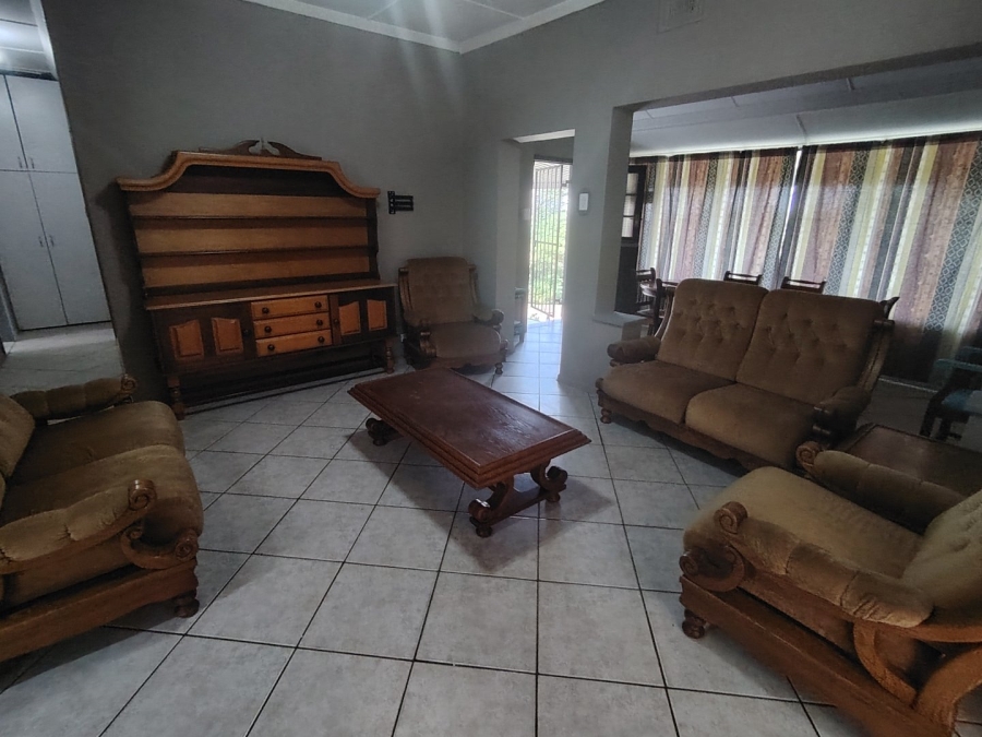 7 Bedroom Property for Sale in St Michaels On Sea KwaZulu-Natal