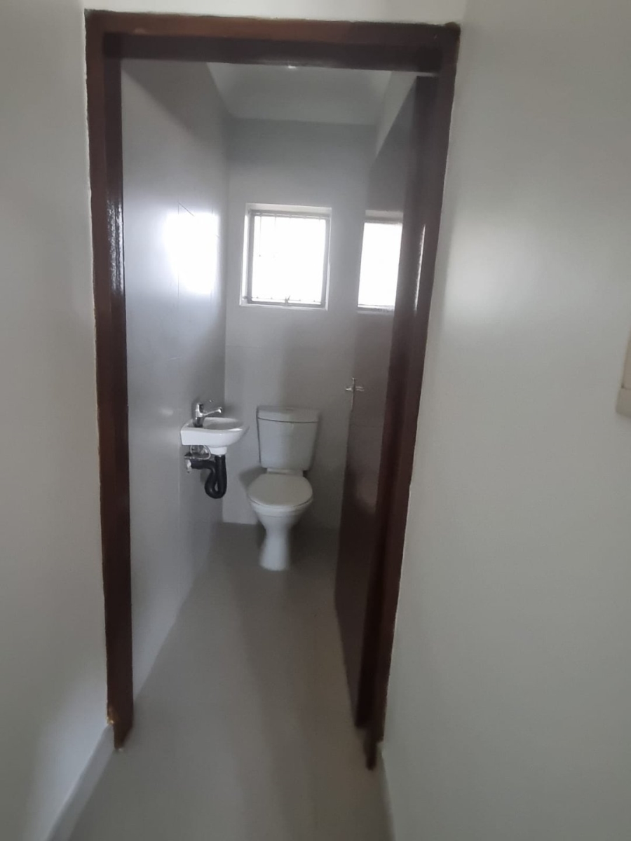 To Let 2 Bedroom Property for Rent in Bluff KwaZulu-Natal