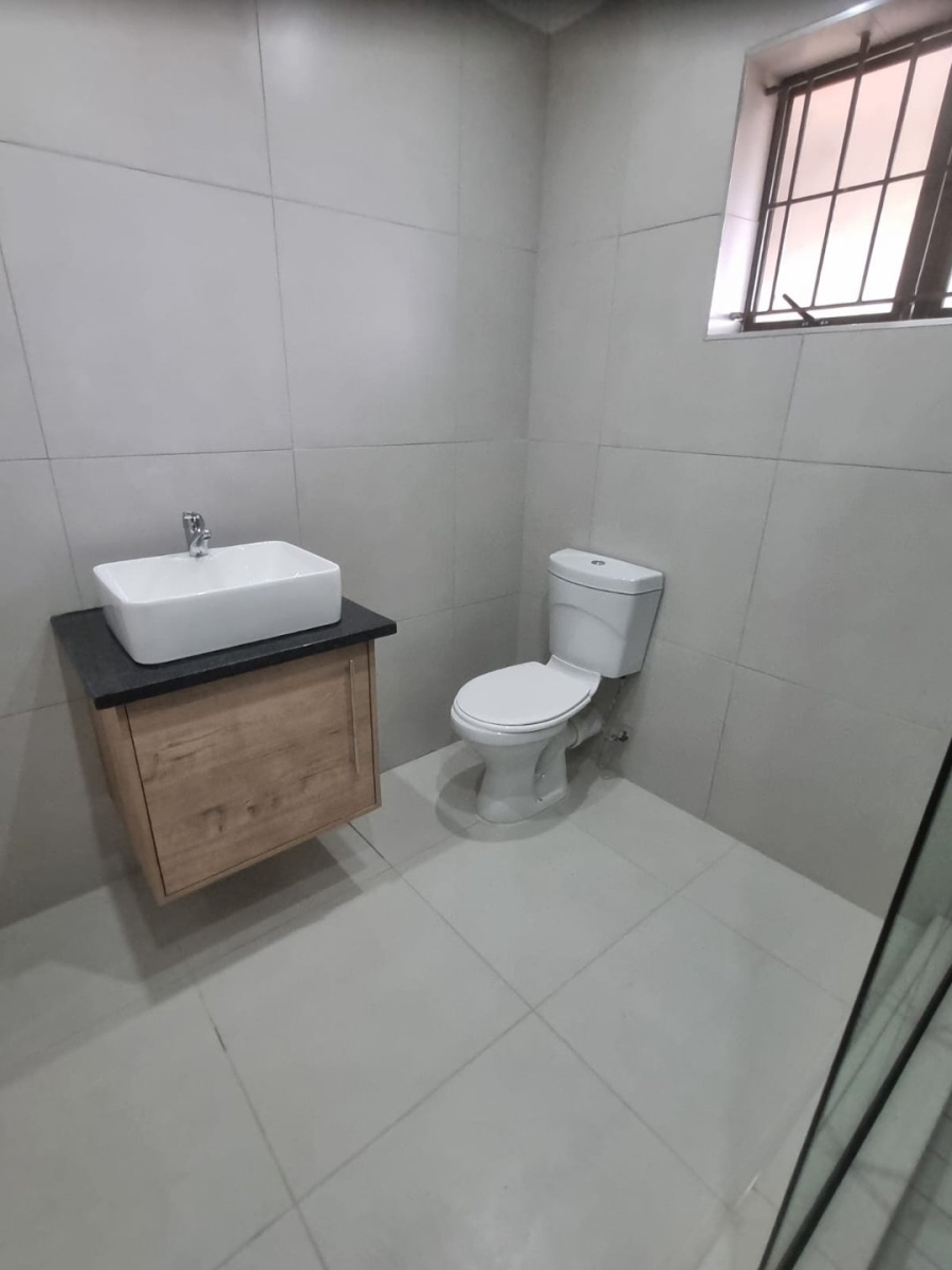 To Let 2 Bedroom Property for Rent in Bluff KwaZulu-Natal