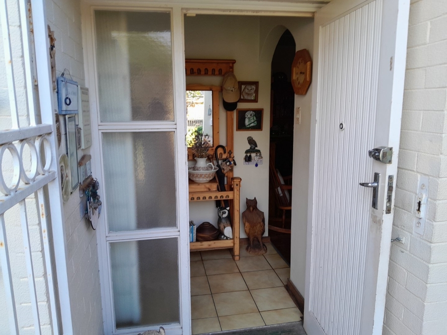 2 Bedroom Property for Sale in Freeland Park KwaZulu-Natal