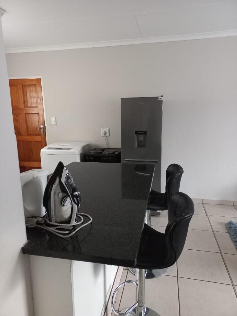 2 Bedroom Property for Sale in Sunnyridge KwaZulu-Natal