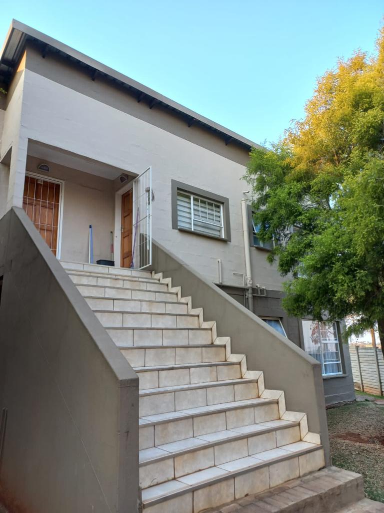 2 Bedroom Property for Sale in Sunnyridge KwaZulu-Natal