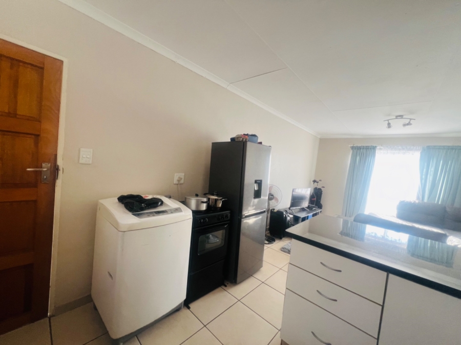 2 Bedroom Property for Sale in Sunnyridge KwaZulu-Natal