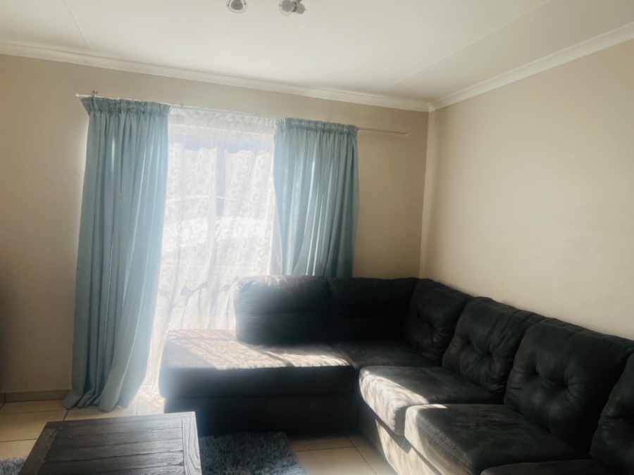 2 Bedroom Property for Sale in Sunnyridge KwaZulu-Natal