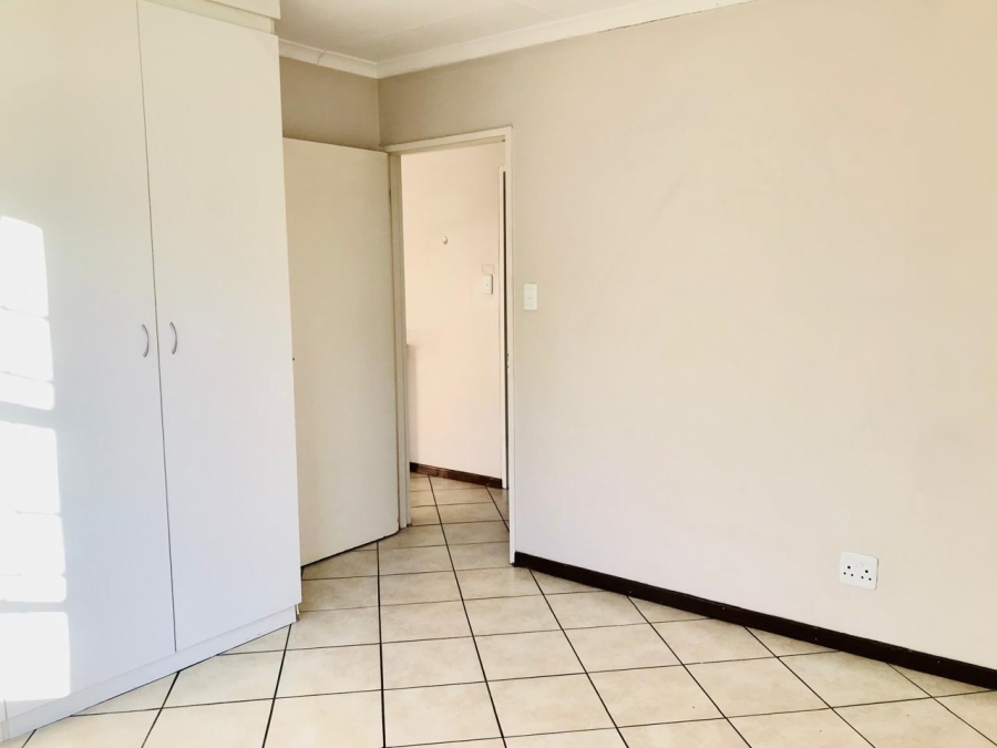 2 Bedroom Property for Sale in Sunnyridge KwaZulu-Natal