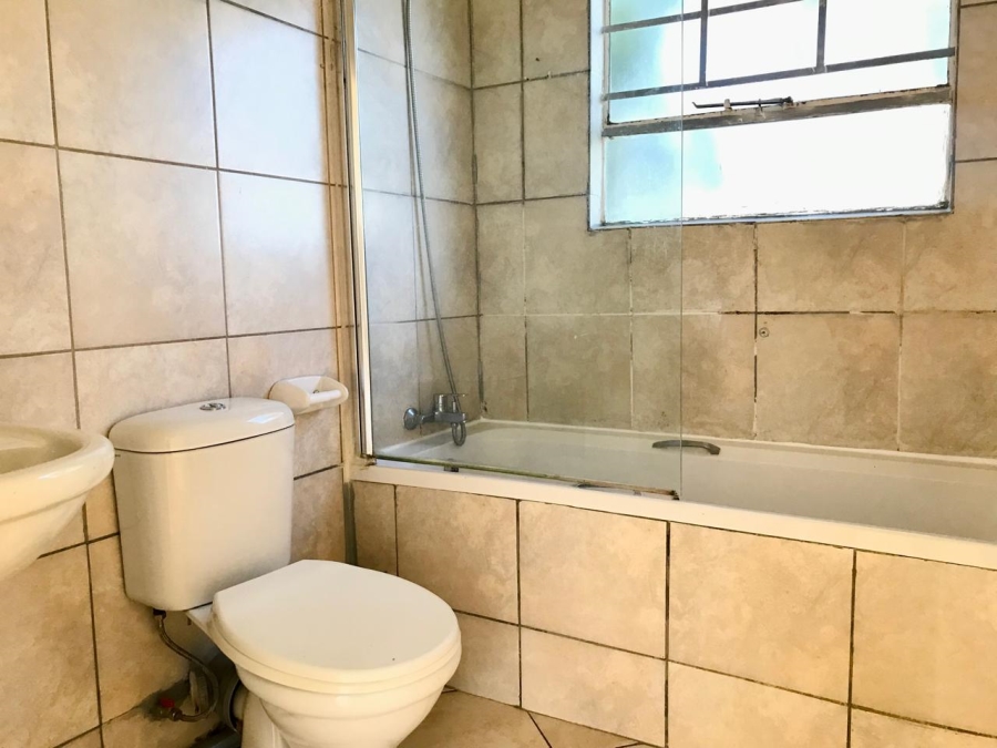 2 Bedroom Property for Sale in Sunnyridge KwaZulu-Natal