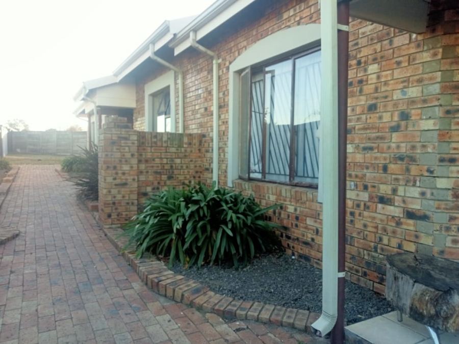 3 Bedroom Property for Sale in Amajuba Park KwaZulu-Natal