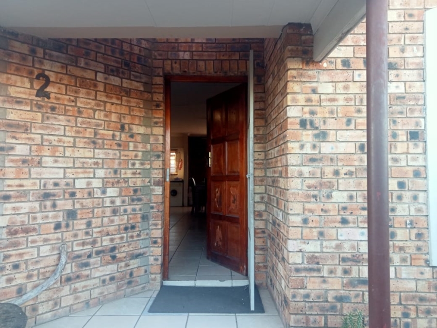 3 Bedroom Property for Sale in Amajuba Park KwaZulu-Natal