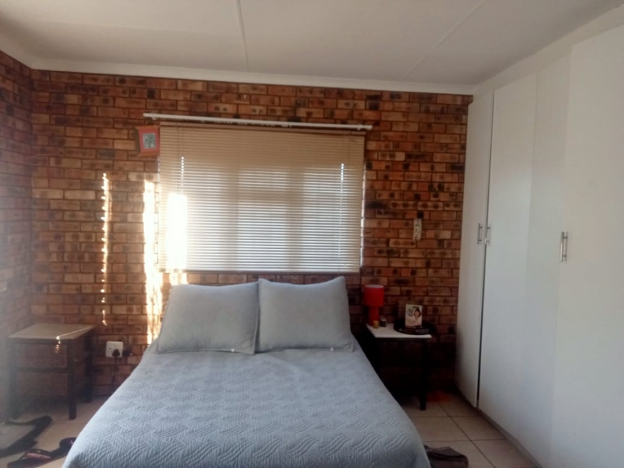 3 Bedroom Property for Sale in Amajuba Park KwaZulu-Natal