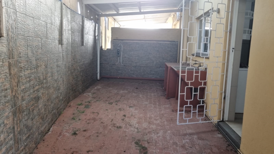 To Let 3 Bedroom Property for Rent in Kenville KwaZulu-Natal