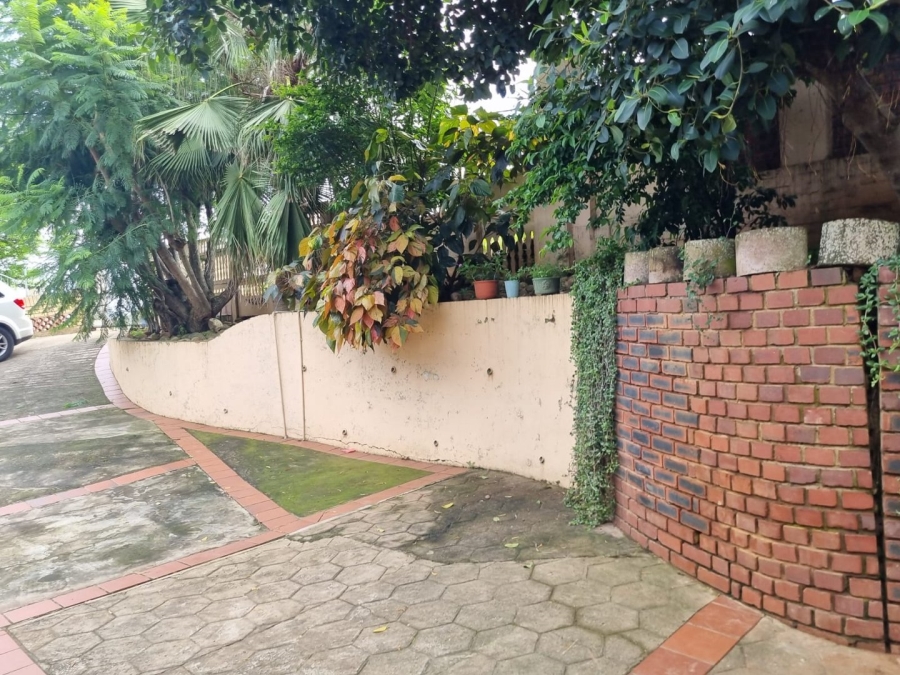 To Let 5 Bedroom Property for Rent in Clare Hills KwaZulu-Natal