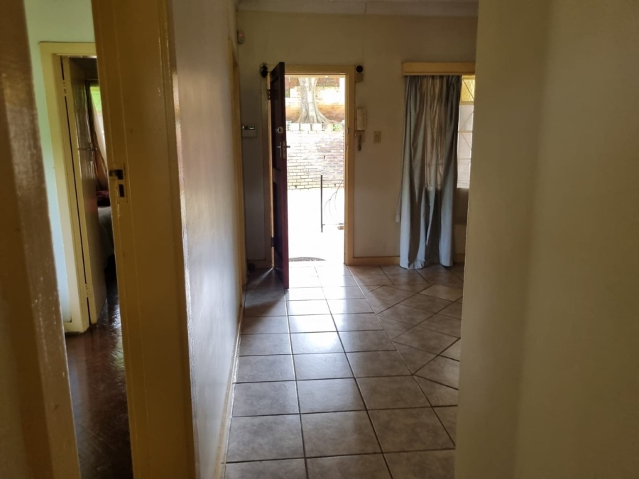 To Let 5 Bedroom Property for Rent in Clare Hills KwaZulu-Natal