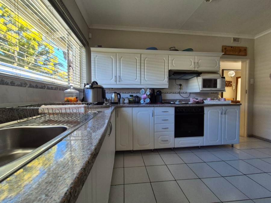 4 Bedroom Property for Sale in Huttenheights KwaZulu-Natal