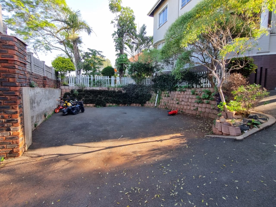 6 Bedroom Property for Sale in Glenwood KwaZulu-Natal