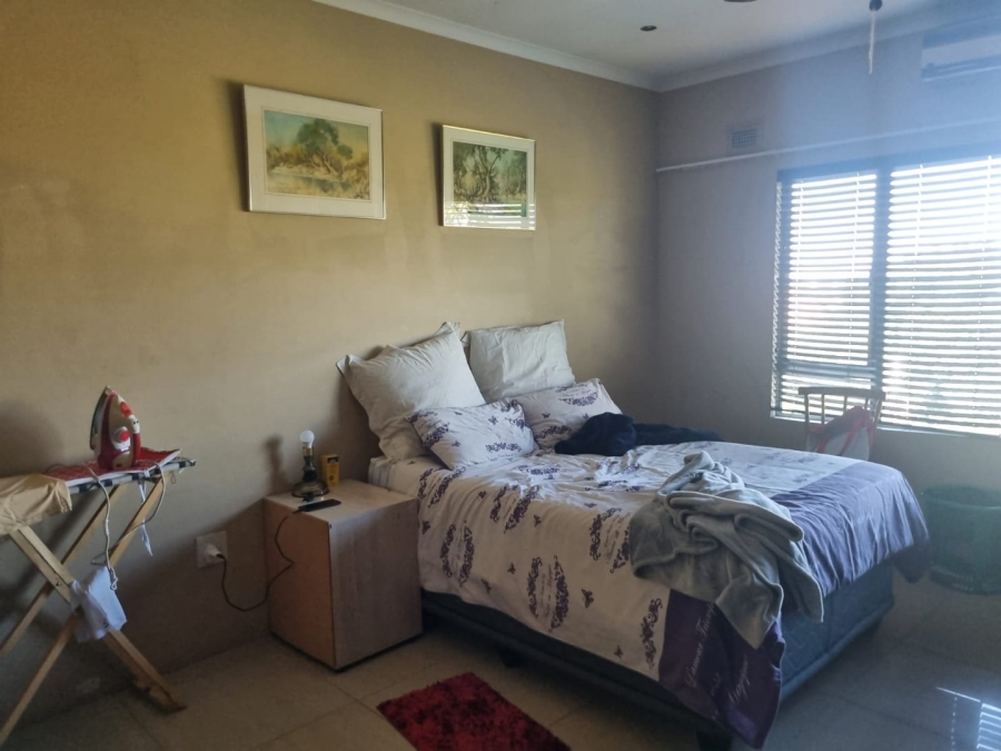 6 Bedroom Property for Sale in Glenwood KwaZulu-Natal