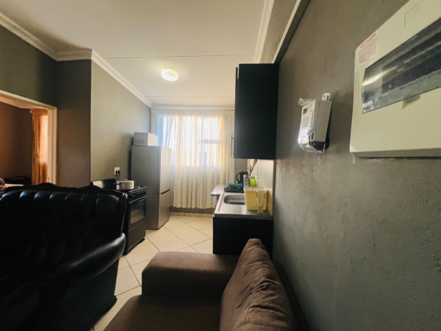 2 Bedroom Property for Sale in Madadeni J KwaZulu-Natal