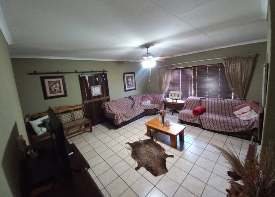 4 Bedroom Property for Sale in Pioneer Park KwaZulu-Natal