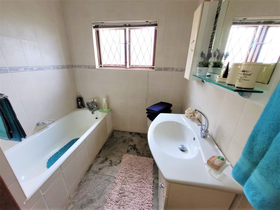 3 Bedroom Property for Sale in Sunwich Port KwaZulu-Natal