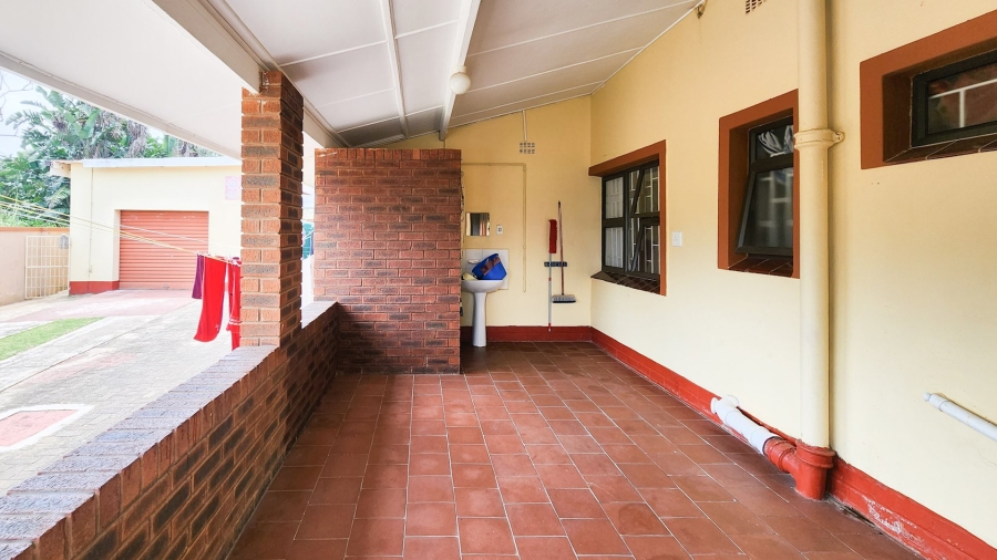 3 Bedroom Property for Sale in Sea Park KwaZulu-Natal