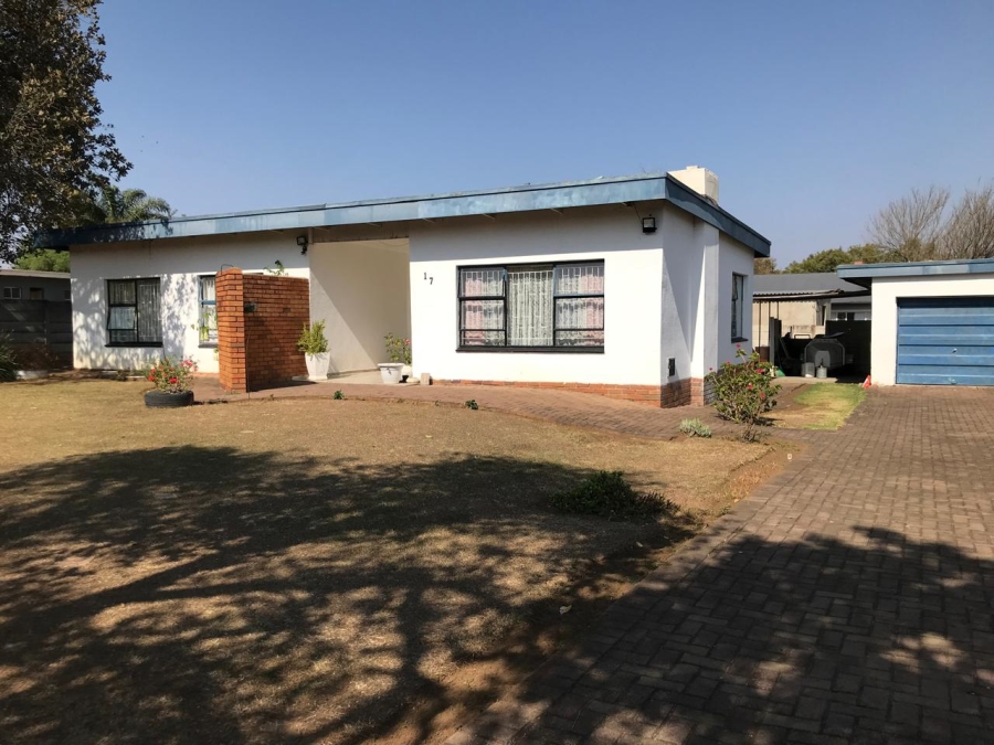 3 Bedroom Property for Sale in Pioneer Park KwaZulu-Natal