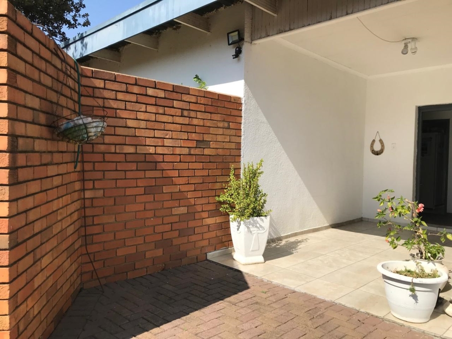 3 Bedroom Property for Sale in Pioneer Park KwaZulu-Natal