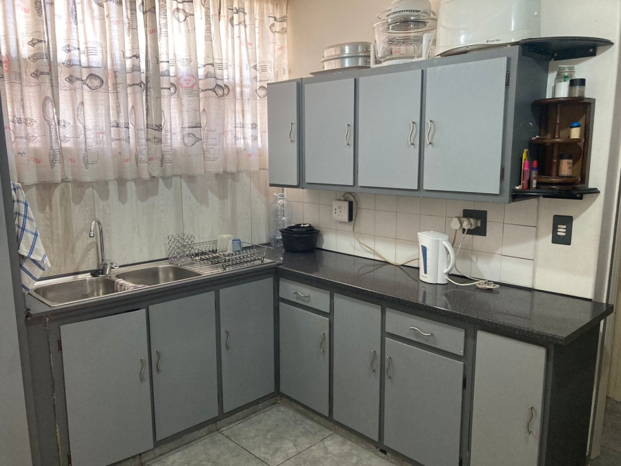 2 Bedroom Property for Sale in Barry Hertzog Park KwaZulu-Natal