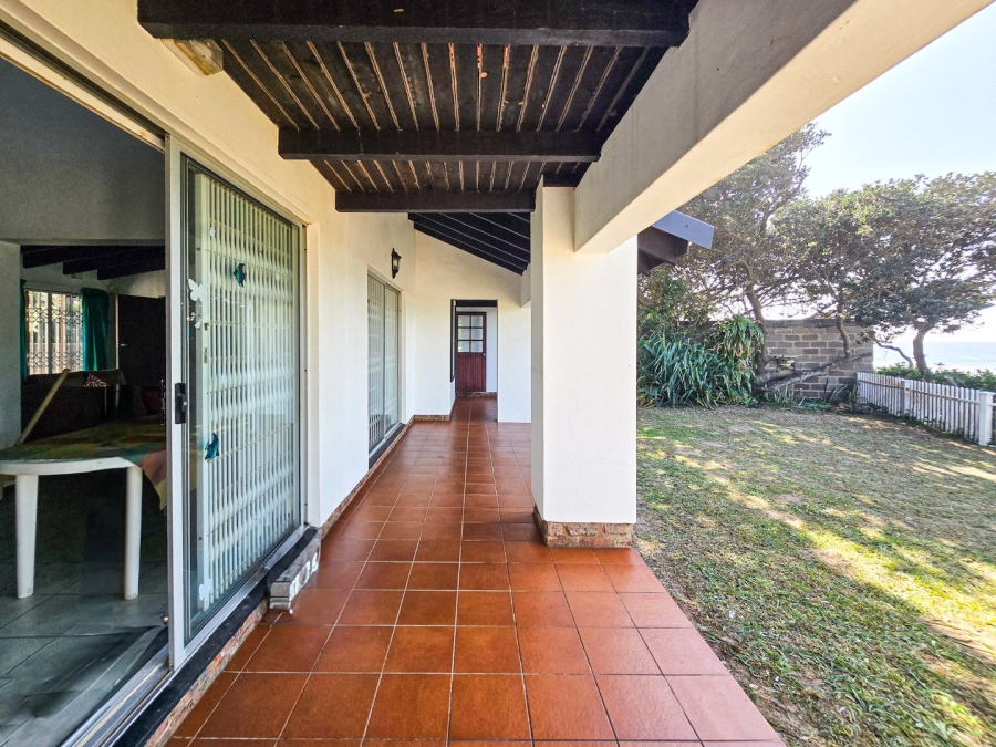 5 Bedroom Property for Sale in Sea Park KwaZulu-Natal