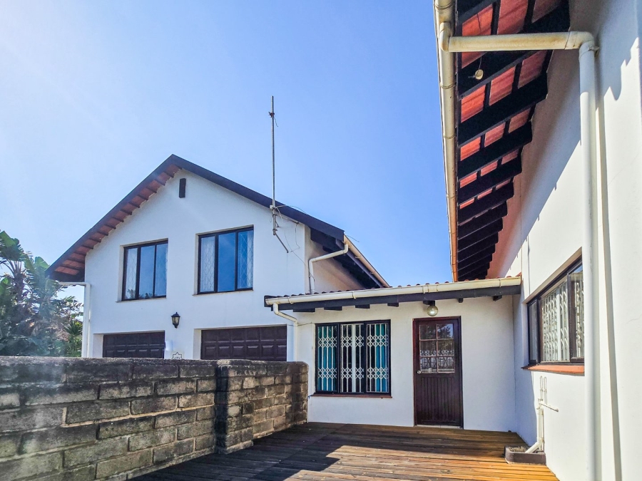 5 Bedroom Property for Sale in Sea Park KwaZulu-Natal