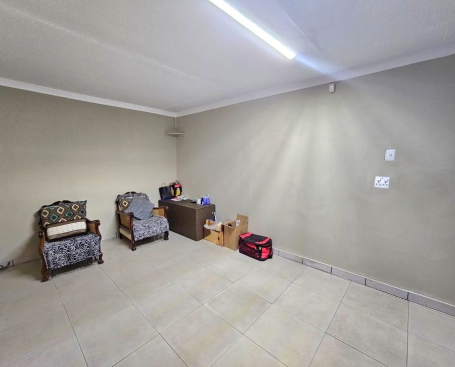 3 Bedroom Property for Sale in Lennoxton KwaZulu-Natal