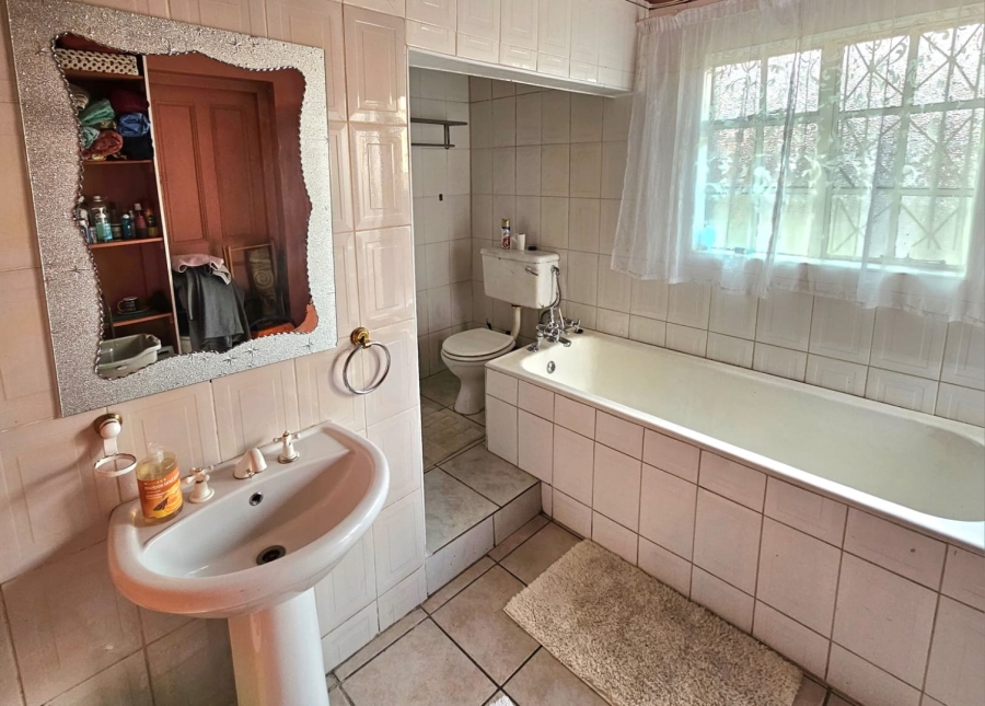 3 Bedroom Property for Sale in Lennoxton KwaZulu-Natal