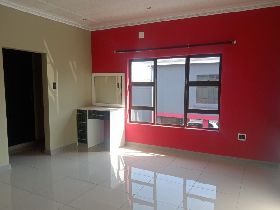 3 Bedroom Property for Sale in Aviary Hill KwaZulu-Natal