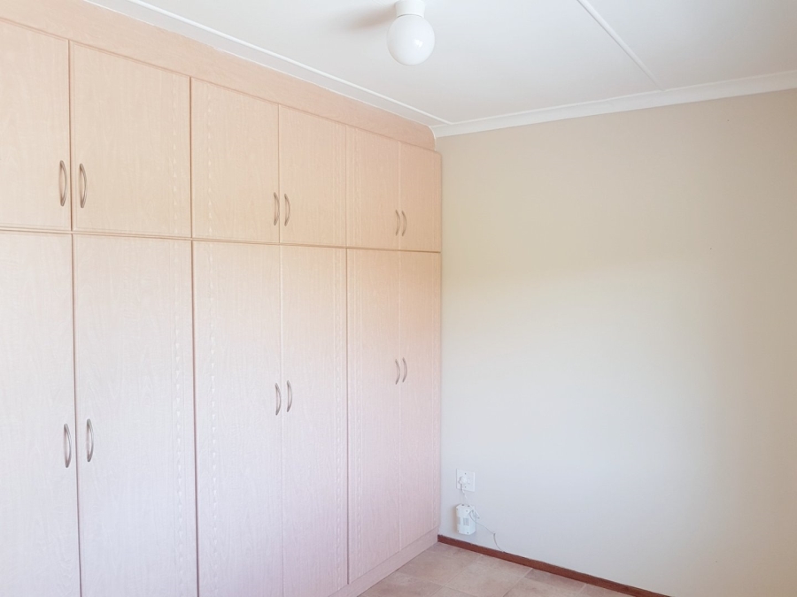 To Let  Bedroom Property for Rent in Stanger Manor KwaZulu-Natal