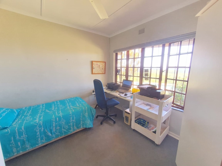 4 Bedroom Property for Sale in Port Shepstone KwaZulu-Natal