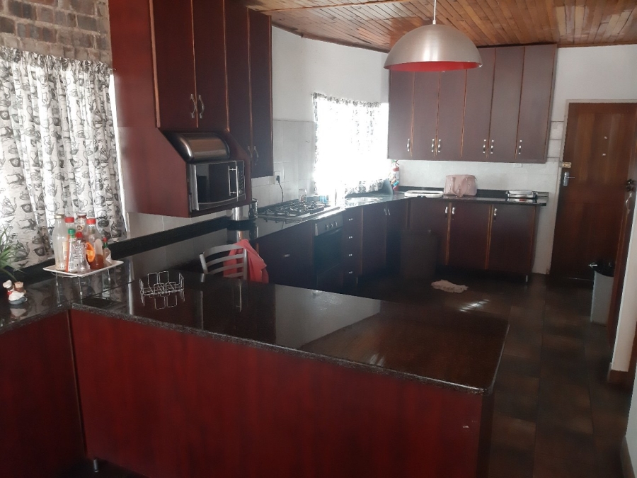 9 Bedroom Property for Sale in Newcastle KwaZulu-Natal