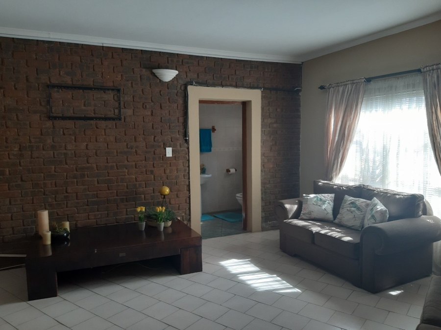 9 Bedroom Property for Sale in Newcastle KwaZulu-Natal