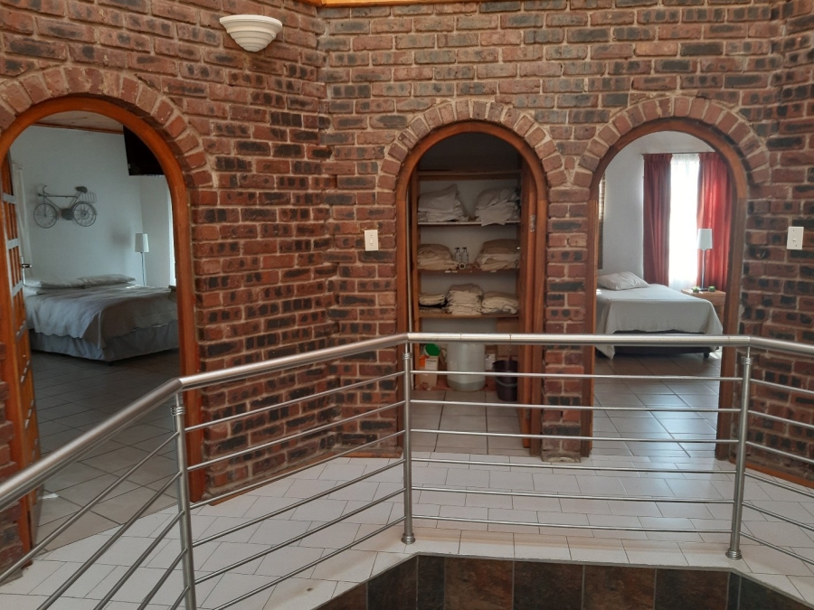 9 Bedroom Property for Sale in Newcastle KwaZulu-Natal