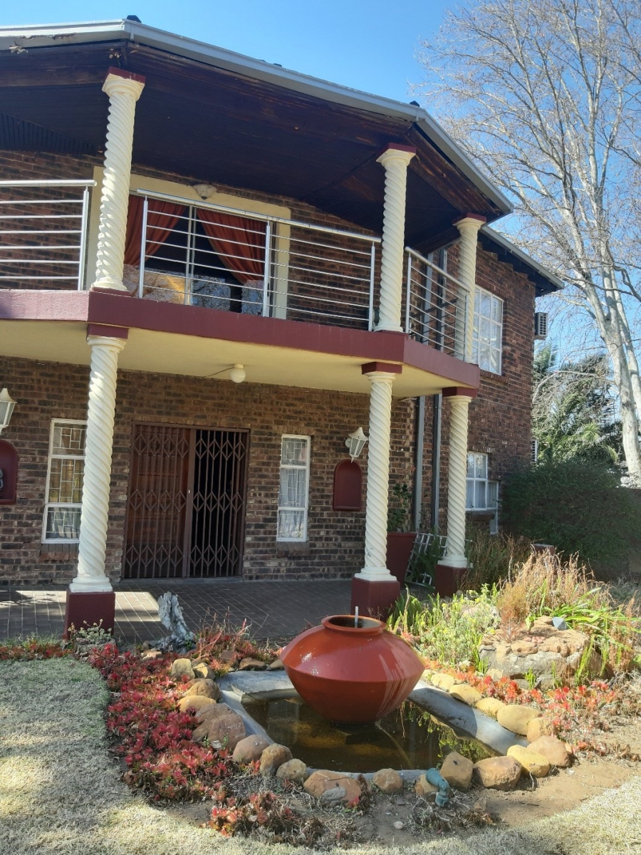 9 Bedroom Property for Sale in Newcastle KwaZulu-Natal