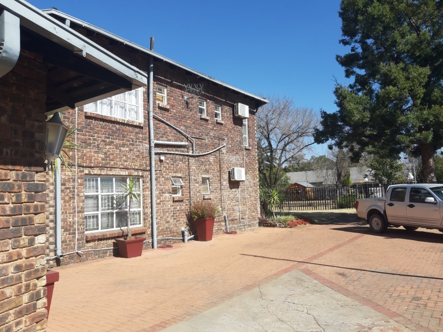 9 Bedroom Property for Sale in Newcastle KwaZulu-Natal