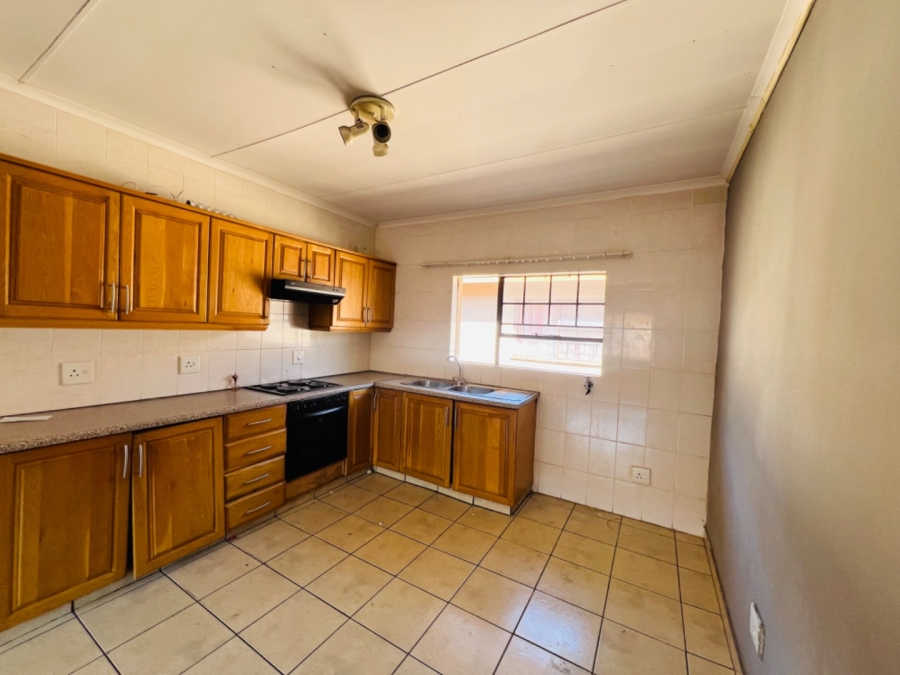 3 Bedroom Property for Sale in Pioneer Park KwaZulu-Natal