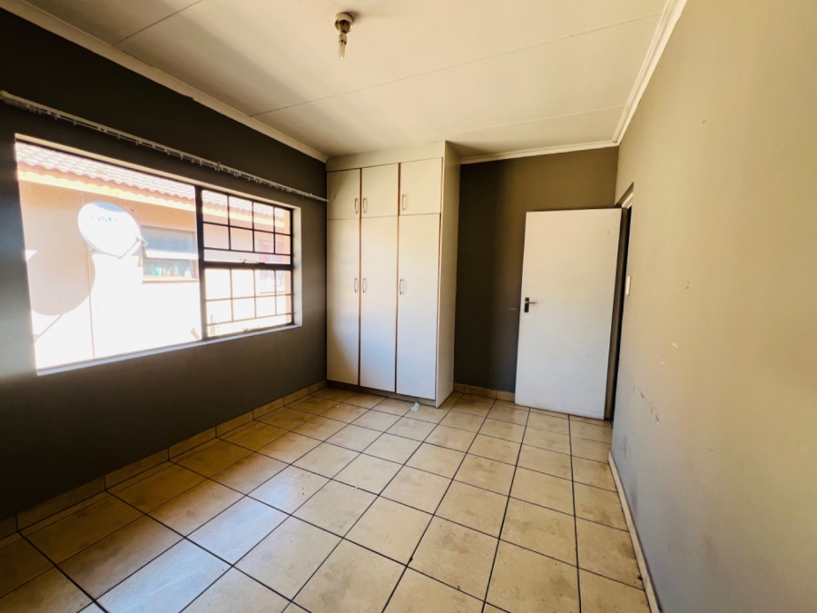 3 Bedroom Property for Sale in Pioneer Park KwaZulu-Natal