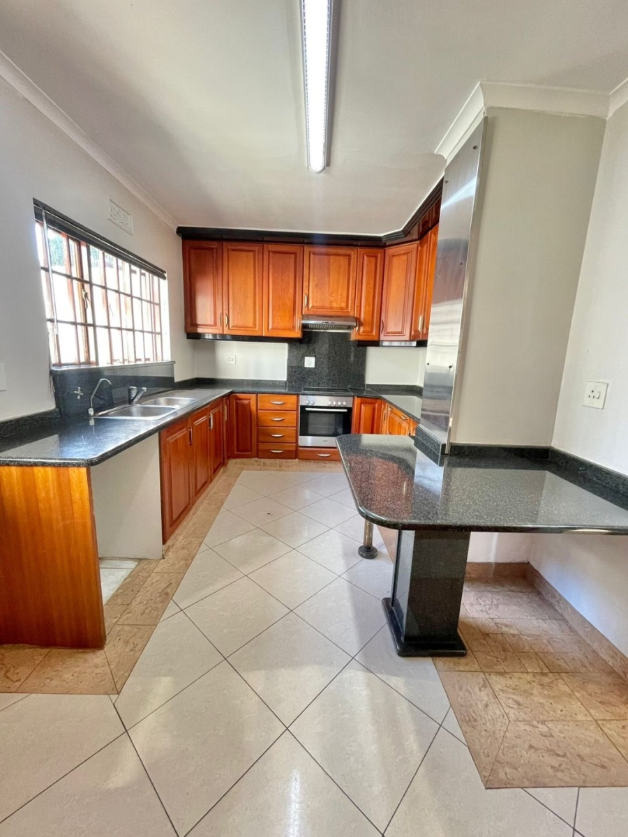 To Let 3 Bedroom Property for Rent in Umhlanga KwaZulu-Natal