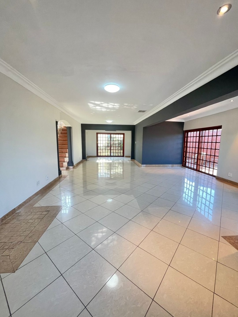 To Let 3 Bedroom Property for Rent in Umhlanga KwaZulu-Natal