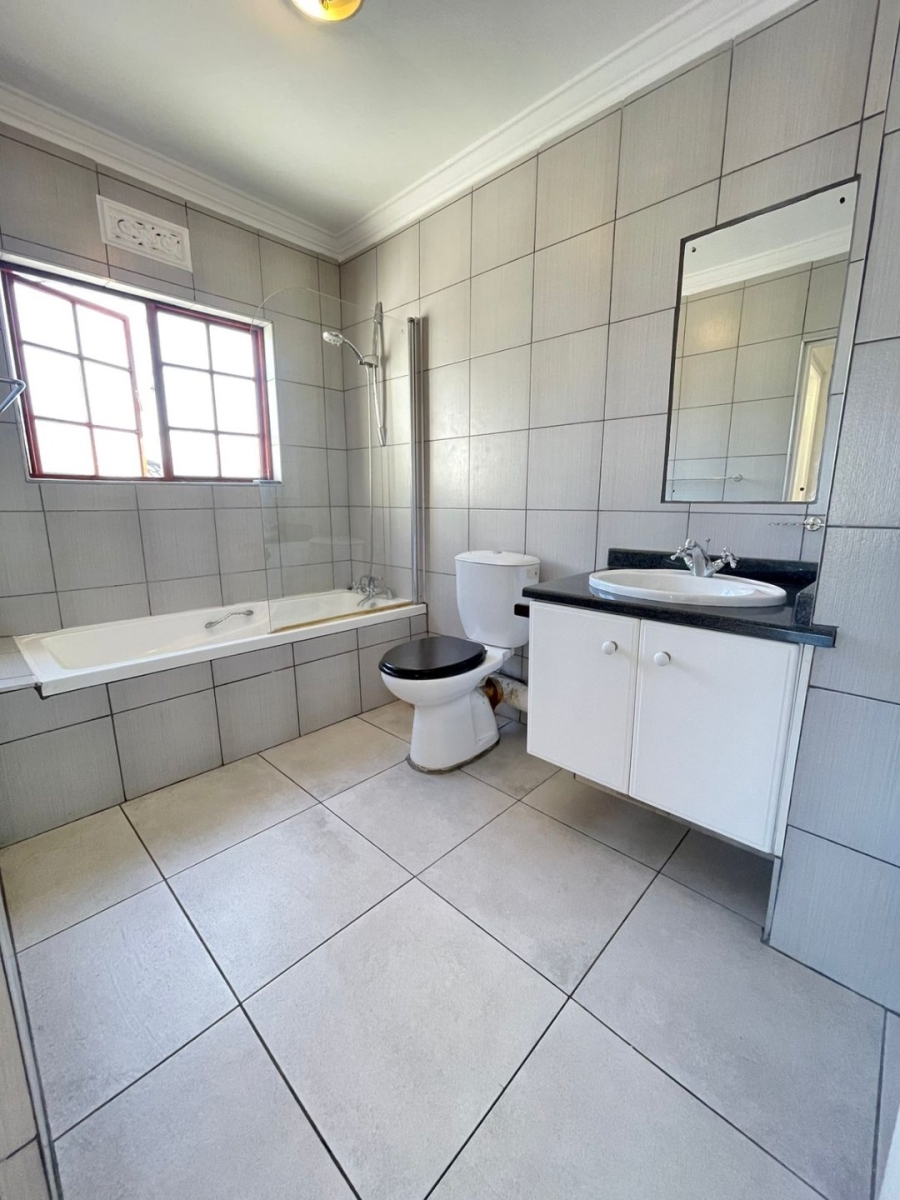 To Let 3 Bedroom Property for Rent in Umhlanga KwaZulu-Natal